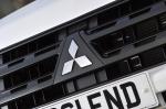 Mitsubishi Shogun Black 2012 года (UK)